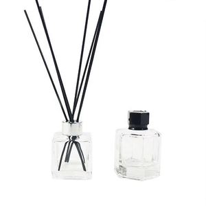 Bouteilles diffuseurs de parfum en verre dépoli mat décoratives pour la maison, vente en gros - Product Image 1