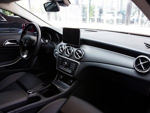 SUV de boutique de alta calidad para Mercedes.Benz <span class=keywords><strong>GLA</strong></span> 2018 <span class=keywords><strong>GLA</strong></span> <span class=keywords><strong>200</strong></span> Dynamic Hybrid Gas Dirección de <span class=keywords><strong>mano</strong></span> derecha Venta al por mayor barata - Product Image 2