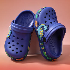 DERAN OEM pedido a granel Premium moda logotipo personalizado niños <span class=keywords><strong>zuecos</strong></span> sandalias antideslizante suela gruesa niños Eva zapatos de jardín - Product Image 4