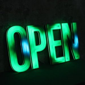 RGB mở led chữ ký tùy chỉnh ma thuật màu sắc bảng chữ cái thắp sáng acryliv cửa hàng dấu hiệu LED ánh sáng lên chữ - Product Image 4