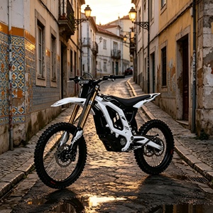 Light 2 2026 Moto tout-terrain haute performance Moteur 24KW Batterie lithium amovible 78.54V 45Ah 1. Puissance accrue Amélioration de la luminosité - Product Image 1