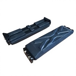 Chenilles en caoutchouc Movil Bolt-On NBR & EPDM pour équipement Bunyip avec service de moulage - Product Image 1