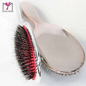 แปรงหวีผมด้ามยาวพร้อมโลโก้สั่งทำพิเศษ ขนแปรงเคลือบไฟฟ้า - Product Image 3