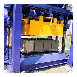 अच्छी कीमत इंटरलॉकिंग कंक्रीट खोखले सीमेंट ब्लॉक ईंट डीजल इंजन वैश्विक बाजार के लिए ईंट बनाने की मशीन QT4-35 - Product Image 1