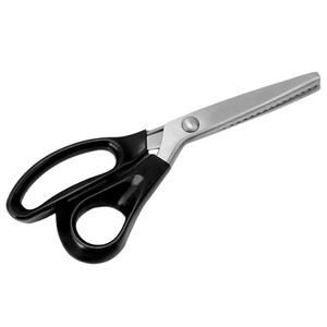3 5 7mm <span class=keywords><strong>Ciseaux</strong></span> de couture à bords festonnés <span class=keywords><strong>Ciseaux</strong></span> de coupe-tissu <span class=keywords><strong>Ciseaux</strong></span> de couture professionnels - Product Image 1