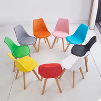 Chaises en bois rembourrées italiennes, chaise d'appoint en plastique moulé de style nordique, chaise de restaurant moderne, chaise Tulip