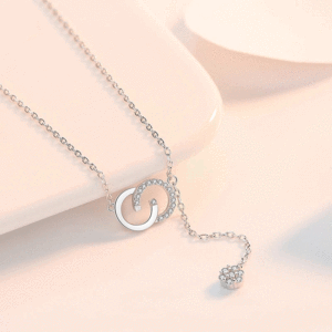 Collana con Ciondolo a Doppia C Semplice per Donne, Elegante Catena per Clavicola, Gioielli Minimalisti alla Moda - Product Image 1