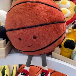 Pelota de baloncesto realista de peluche suave y grande de peluche de baloncesto de 13,7 "juguetes de peluche de baloncesto para fanáticos de los deportes - Product Image 3