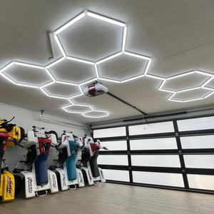 Rgb esagonale esagonale a nido d'ape esagonale luce <span class=keywords><strong>Led</strong></span> Rgb lampada a <span class=keywords><strong>Led</strong></span> luce da lavoro Garage soffitto officina
