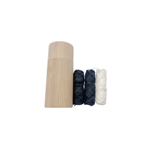 Fil dentaire en bambou biodégradable écologique, personnalisé, végétalien, ciré au charbon de bois - Product Image 2