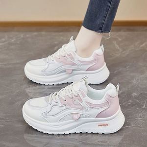 รองเท้าผ้าใบตาข่ายระบายอากาศสำหรับผู้หญิงปี 2026 |   รองเท้าทรง Chunky Dad Shoes น้ำหนักเบา |   รองเท้าวิ่งสีขาวพื้นนุ่มสำหรับฤดูร้อน - Product Image 2