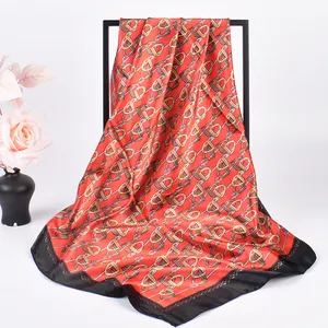 Fashionable retro chain pattern printed 90 * 90 colored large square scarves in stock