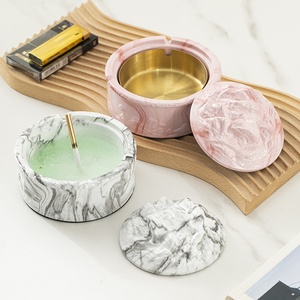 Cenicero Hecho a Mano de Alta Estética, Diseño Creativo y Único, Tapa que Evita que la Ceniza se Vuelque, Elimina el Olor a Humo, Estilo Nórdico, Apto para Cigarros - Product Image 4
