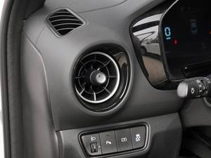 Kia Kx1 Stonic Facelift 1.4L CVT, Protector Solar Todo en Uno, Tracción Delantera, SUV Económico con Volante a la Izquierda, 0km, Nuevo, Gasolina - Product Image 6