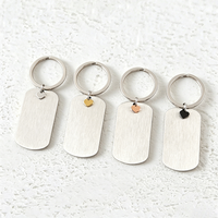 Ywyougang Porte-clés rectangulaire à coins arrondis, pendentif cœur miniature, gravure personnalisée, accessoire pour clés de voiture