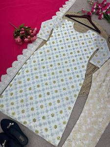 นักออกแบบ Georgette ด้วยการเย็บปักถักร้อยหนักงานลําดับงานฝีมือกระจกจริงด้วยปอมปอมน้อยขอบแขนยาว Latkan Dori - Product Image 2