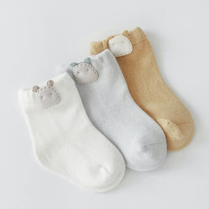 Chaussettes pour bébé <span class=keywords><strong>0</strong></span>-<span class=keywords><strong>3</strong></span> <span class=keywords><strong>mois</strong></span> Haute qualité 5 paires de chaussettes dans un seul paquet Accessoires de dessin animé Chaussettes en coton pour bébé - Product Image 6