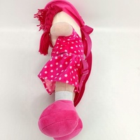 Poupée en peluche douce faite à la main, sac à dos de poupée en peluche personnalisé avec bretelles