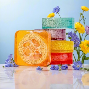 สบู่ใยบวบธรรมชาติ OEM กลิ่นกะทิ น้ำมันหอมระเหย ใยบวบด้านใน ช่วยผลัดเซลล์ผิว ทำความสะอาด นวดผ่อนคลาย บำรุงผิว และฟื้นฟูผิว - Product Image 6