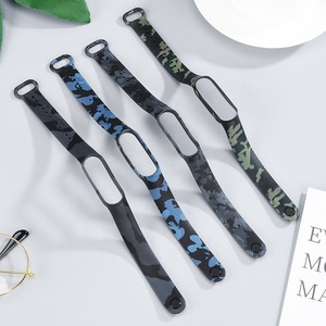 2020 più nuovo cinturino in Silicone con stampa colorata per cinturino <span class=keywords><strong>Xiaomi</strong></span> <span class=keywords><strong>Mi</strong></span> <span class=keywords><strong>Band</strong></span> 7 6 <span class=keywords><strong>5</strong></span> 4 3 - Product Image 4