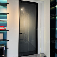 Porte intérieure battante moderne pour hôtel et villa, cadre en aluminium étroit, verre trempé de 8 mm, porte de séparation insonorisée