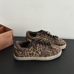 Scarpe Invernali da Donna in Camoscio Texturizzato con Fodera in Shearling, Decorazione a Stella, Stile Retrò, Calde e Comode - Product Image 2