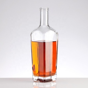 Botella de Vidrio Super Flint Cuadrada de 750 ml, Ecológica, de Grado Alimenticio, con Logotipo Personalizado, Impresión Serigráfica para Licores (Ginebra, Vodka) - Product Image 4