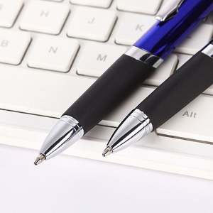 Nouveau stylo bille triangulaire de haute qualité en promotion avec logo personnalisé et grip en caoutchouc - Product Image 2