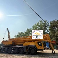 Grue de levage de machine de construction de grue de camion 200ton utilisée