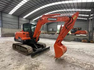รถขุดตีนตะขาบ Doosan DX60-9C มือสอง ขนาด 5.7 ตัน รถขุดขนาดเล็กสำหรับงานก่อสร้าง ควบคุมด้วย PLC มอเตอร์ เกียร์ ปั๊ม แบริ่ง - Product Image 5