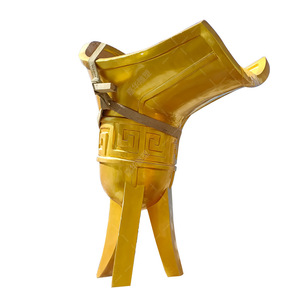 Sculpture en fibre de verre en forme de tonneau de vin doré, fontaine extérieure pour parcs, hôtels, paysages et places publiques - Product Image 5