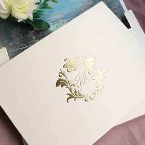 การ์ดเชิญงานแต่งงานแบบหนังสือปกแข็งพร้อมภาพพิมพ์สถานที่จัดงานแบบสีน้ำ ซองจดหมายแบบมีซับใน และการ์ดกระดาษเคลือบฟอยล์สีทอง - Product Image 5