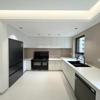 Meuble de rangement intégré Smart Island avec étagère réglable pour grand appartement, cuisine moderne, aménagement décoratif personnalisé