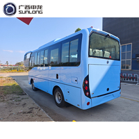 Autobus urbains de 18 places à vendre à prix avantageux, parfaits pour le transport de passagers sur des trajets moyens et longs, autobus de tourisme d'occasion