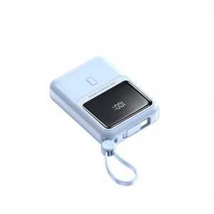 Batteries externes à charge rapide grande capacité 10000mAh PD22.5W avec écran LCD et câbles pour utilisation en extérieur - Product Image 3