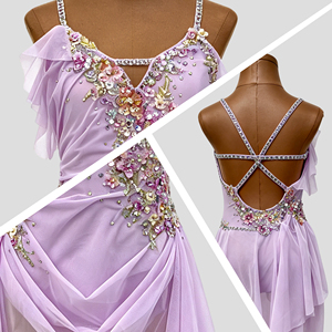 Traje de Danza Contemporánea Lírica con Pedrería Lavanda, Vestido Asimétrico de Malla para Ballet, Danza Jazz y Actuaciones Escénicas con Cuello Halter - Product Image 2