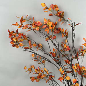 Branches de feuilles d'automne artificielles en tissu de soie rouge et orange pour la décoration de mariage, de la maison et du plafond - Product Image 3