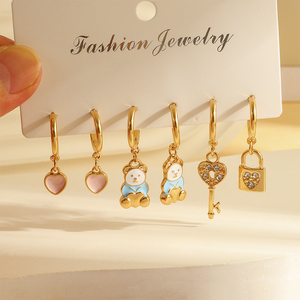 Ensemble de boucles <span class=keywords><strong>d</strong></span>'oreilles conception Simple amour serrure clé pendentif boucles <span class=keywords><strong>d</strong></span>'oreilles jolie fille <span class=keywords><strong>ours</strong></span> personnage de dessin animé Style Zircon boucles <span class=keywords><strong>d</strong></span>'oreilles <span class=keywords><strong>trois</strong></span> pièces ensemble - Product Image 2