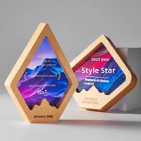 Trophée en cristal 2025, personnalisé, en bois massif, créatif, récompense annuelle pour les employés exceptionnels, récompense commémorative pour l'équipe, médaille triangulaire
