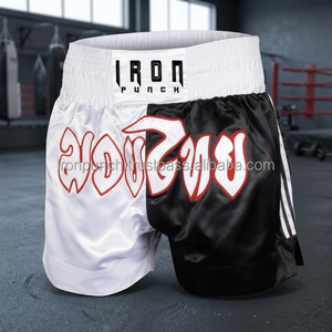 Shorts de boxe thaïlandaise pour hommes Iron Punch, blanc et noir, en satin respirant, séchage rapide, taille haute élastique, style sportif, bande latérale sur le devant - Product Image 3