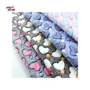 Kingcason中国工厂胶水印花心形图案100% 涤纶夏尔巴珊瑚绒面料天鹅绒睡衣毯子床上用品