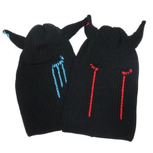 Bonnet en tricot unisexe drôle à cornes automne hiver chaud <span class=keywords><strong>corne</strong></span> du <span class=keywords><strong>diable</strong></span> élégant - Product Image 1