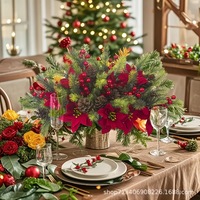 Bouquets de branches de pin de Noël artificielles en plastique simulé, avec aiguilles de pin et baies rouges, moulées par injection, pour l'exportation transfrontalière