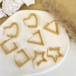 Pendientes de Moda Geométricos de Alta Calidad al por Mayor, Pendientes de Corazón y Estrella Chapados en Oro de 18k para Mujer - Product Image 5