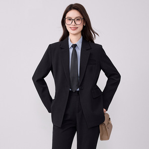 Women's Grey Suit Set Full Sleeve Notched Collar Anti-Wrinkle Formal Wear Autumn Professional Office Attire - Product Image 4