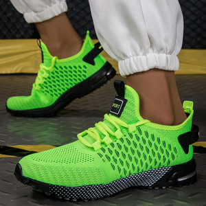 รองเท้าวิ่งตาข่ายน้ำหนักเบาสำหรับผู้ชาย รองเท้าเทนนิสแบบผูกเชือก สวมใส่สบาย ระบายอากาศได้ดี กันลื่น ใช้ได้ทุกฤดู เหมาะสำหรับออกกำลังกายกลางแจ้ง - Product Image 3