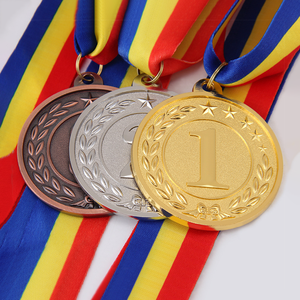 RENHUI antiguo numerado Oriente Medio <span class=keywords><strong>Uae</strong></span> Mist Girl Sliver Metal Crafts oro plata bronce medallas y trofeos personalizados medallas - Product Image 1