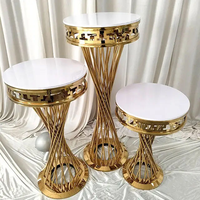 Vase de décoration de table de mariage en fer doré moderne, support à gâteau, présentoir à dessert, banquets d'hôtel et rassemblements familiaux