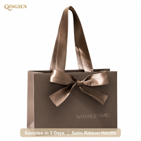 Sac cadeau en papier de luxe personnalisé avec logo de marque, ruban en satin large laminé doux au toucher, couleur moka, pour boutique