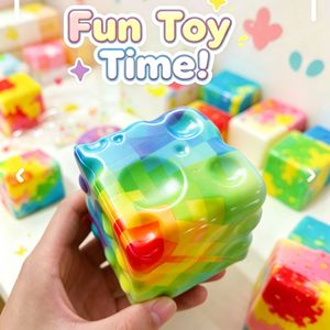 Jouets sensoriels en mousse PU en forme de fromage à remontée lente GL, 8 cm, jouets anti-stress en forme de fromage à remontée lente, cube sensoriel coloré - Product Image 2